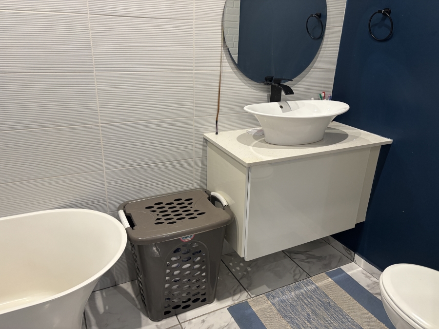 2 Bedroom Property for Sale in Glenwood Western Cape